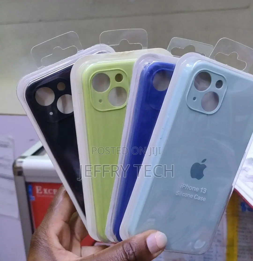 Apple iPhone 13 Silicone Case