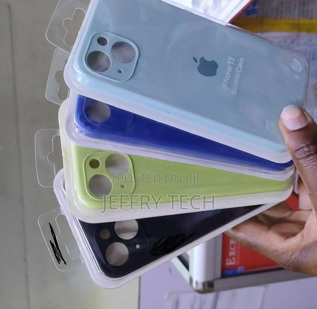 Apple iPhone 13 Silicone Case