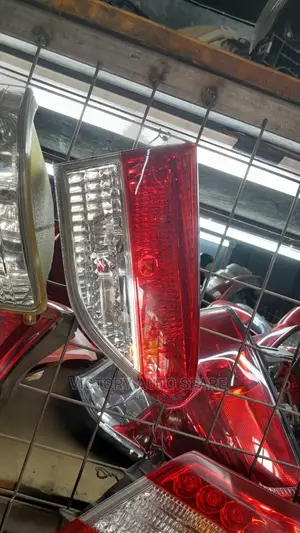 Wish Bootlight 2010 Taillight
