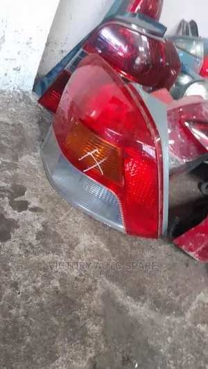 Vitz Taillight/Backlight 2008/2009