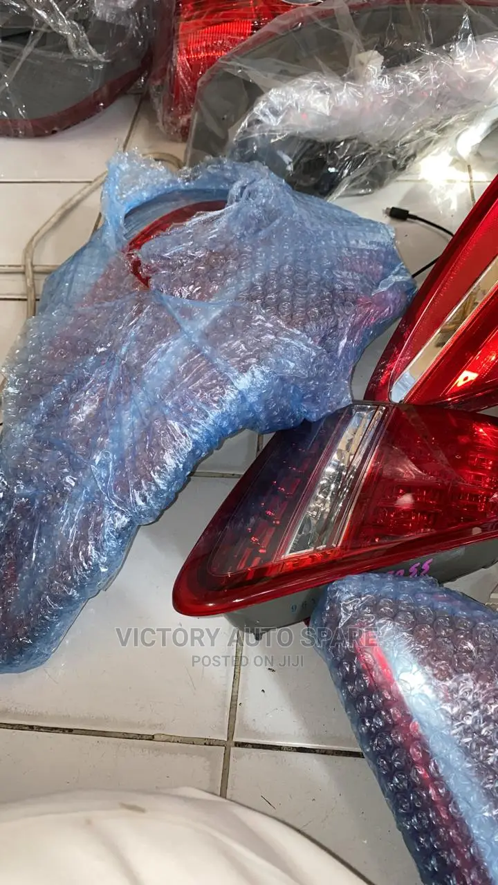 Crown Royal Saloon 2008 Backlight/Taillight
