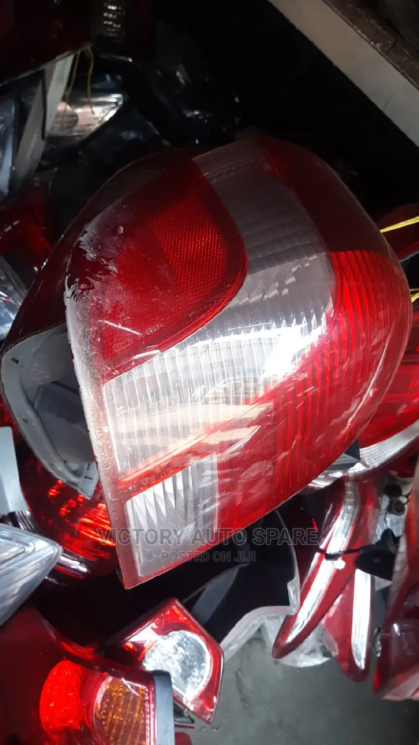 Vitz Taillight 2002/2003