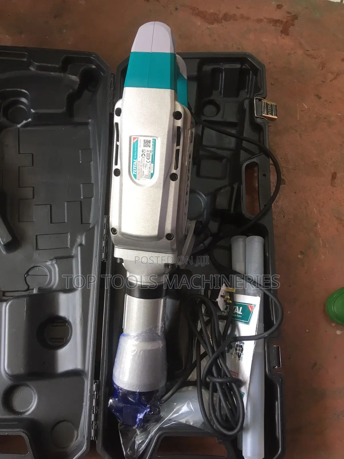 Total 1700w Industrial Demolition Breaker