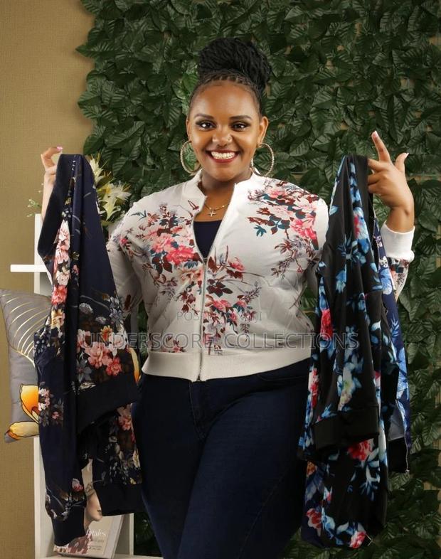 High-End Plus Size Fitting Short Bomber Jacket - main view