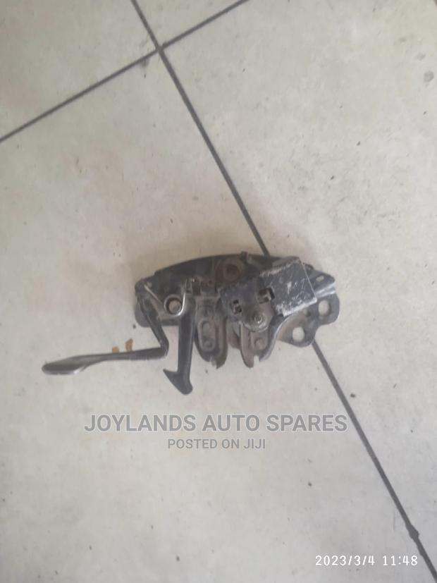 Bonnet Lock Nissan Serena