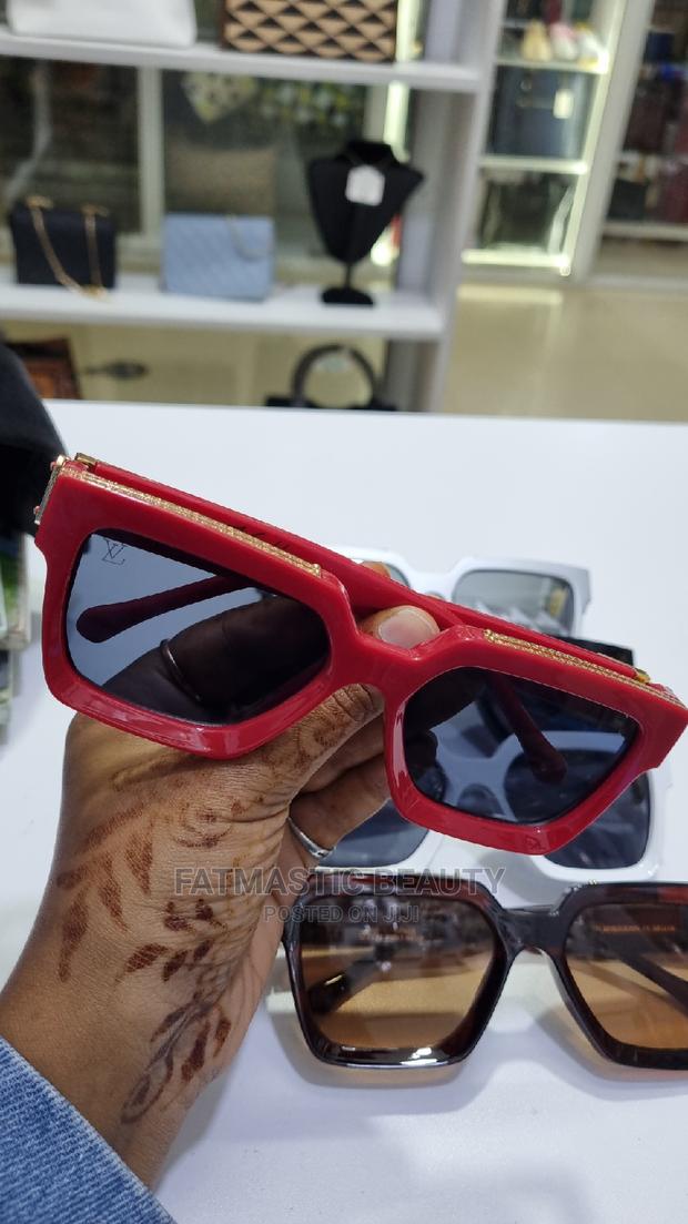 Louis Vuitton Sunglasses - thumbnail 2
