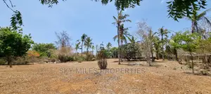 Kuruwitu,10 Acre Land on Sale