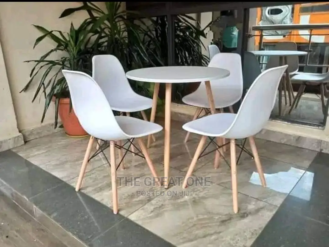 Eames Table