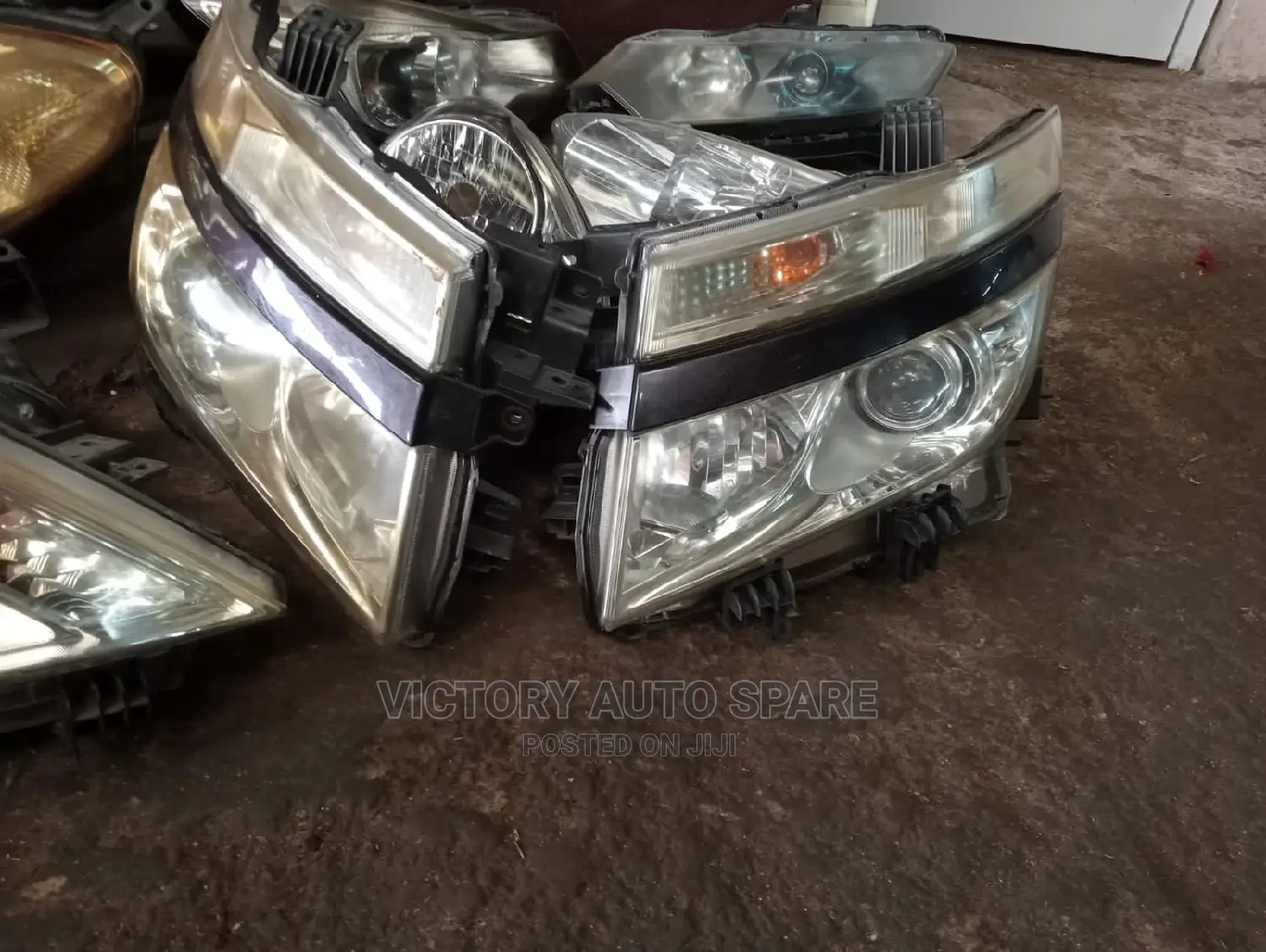 Elgrand Headlight