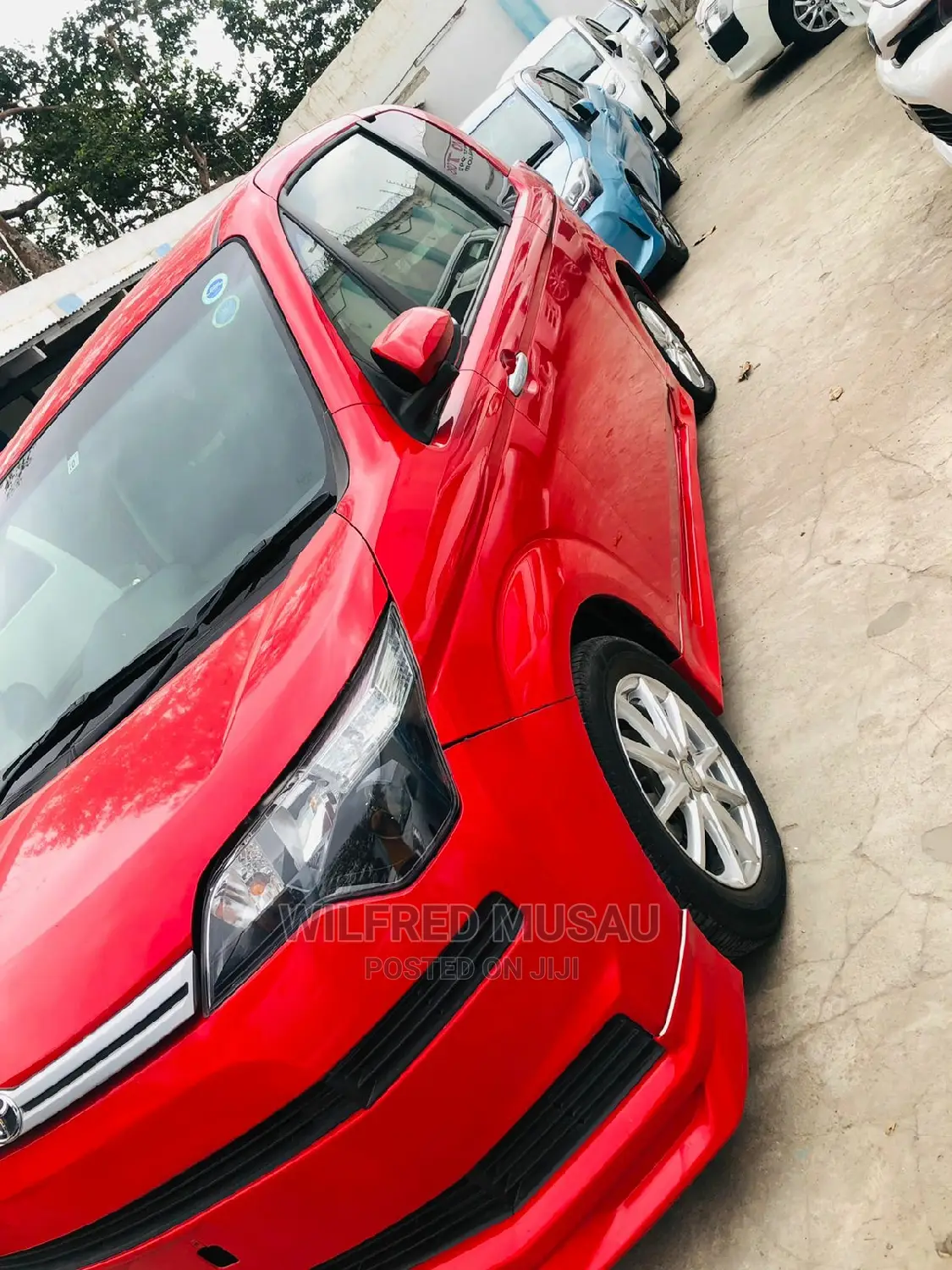 Toyota Spade 2015 Red