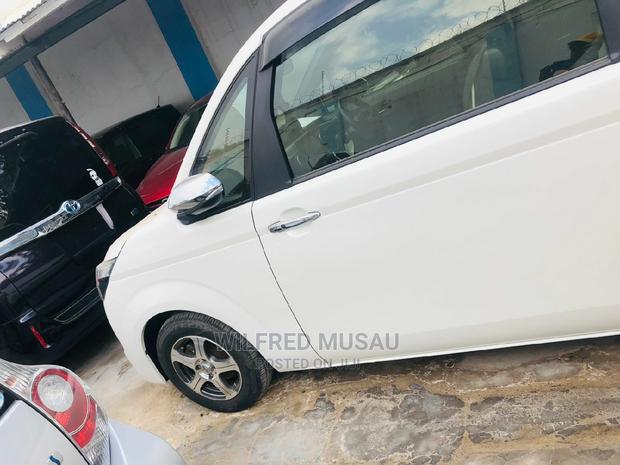 Toyota Spade 2015 White - thumbnail 8