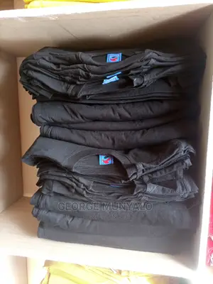 Black Plain T-Shirts