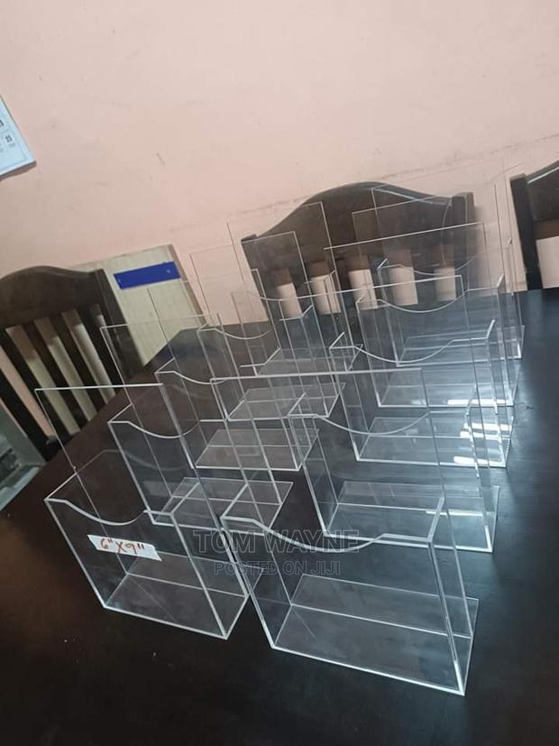 Clear Acrylic Bronchure Holders - thumbnail 2