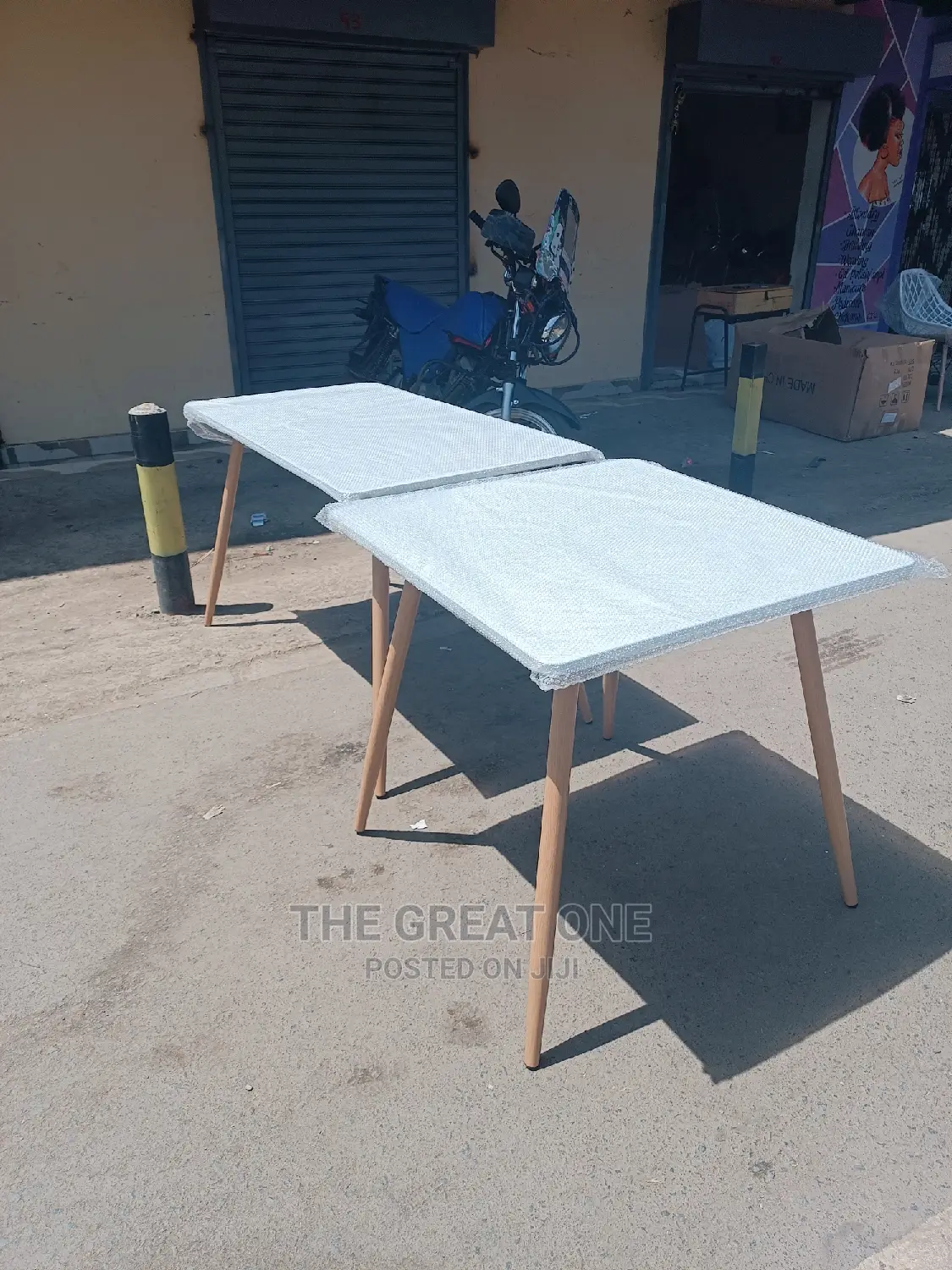 Eames Table