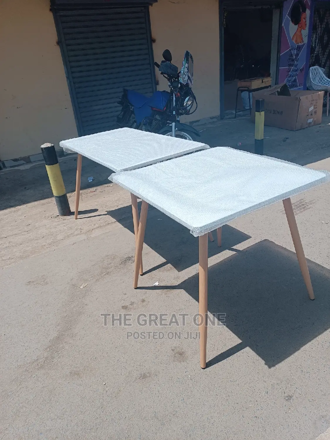 Eames Table
