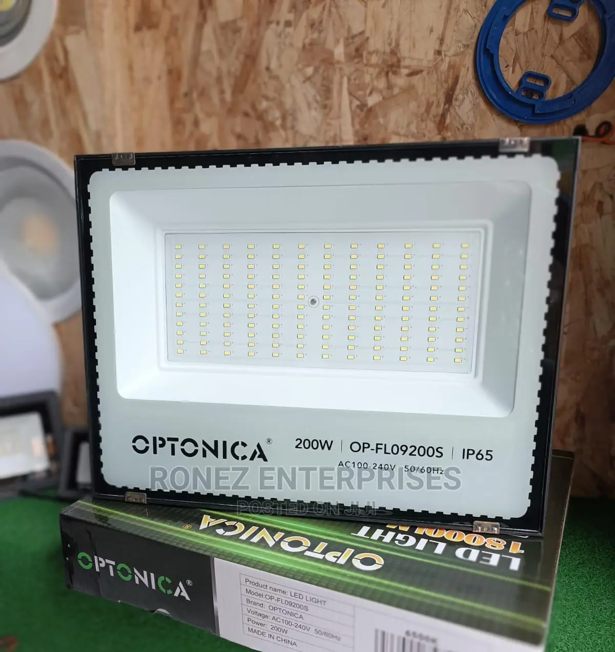 Floodlight 200wlts