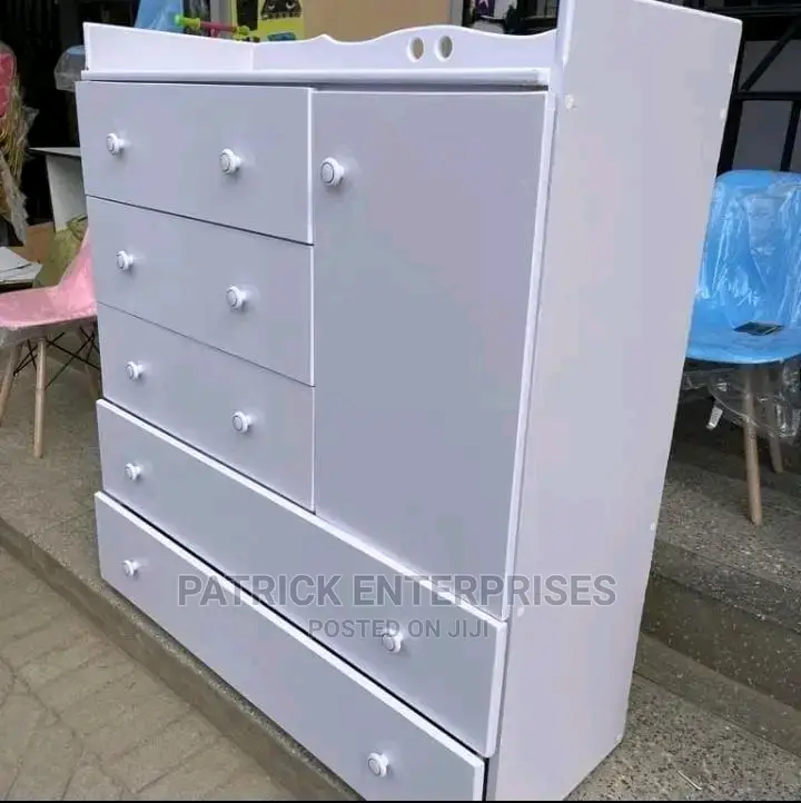 MDF Chest of Drawers 4 by 4 Fitts