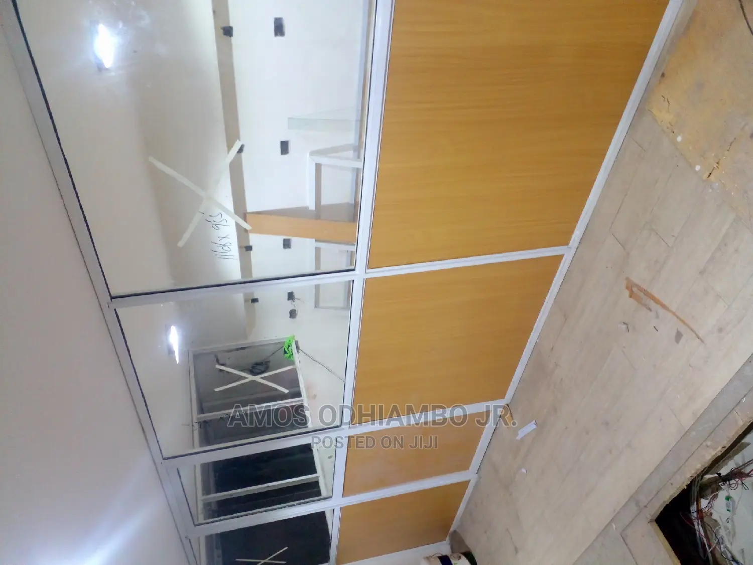 Alluminiam Partitions and Fittings