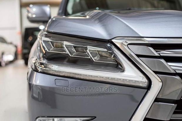 Lexus LX 570 AWD 2016 Gray - thumbnail 5