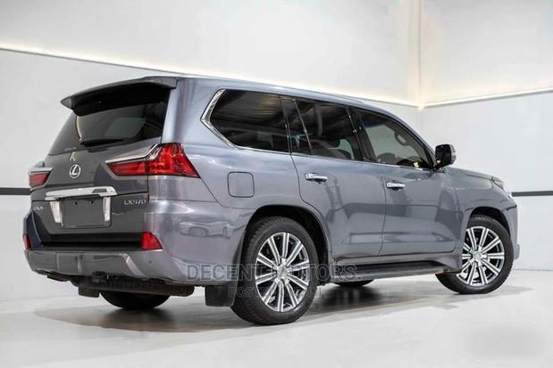 Lexus LX 570 AWD 2016 Gray - thumbnail 9