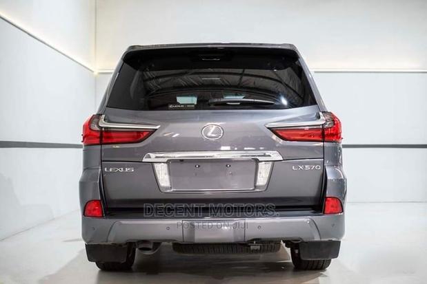 Lexus LX 570 AWD 2016 Gray - thumbnail 10