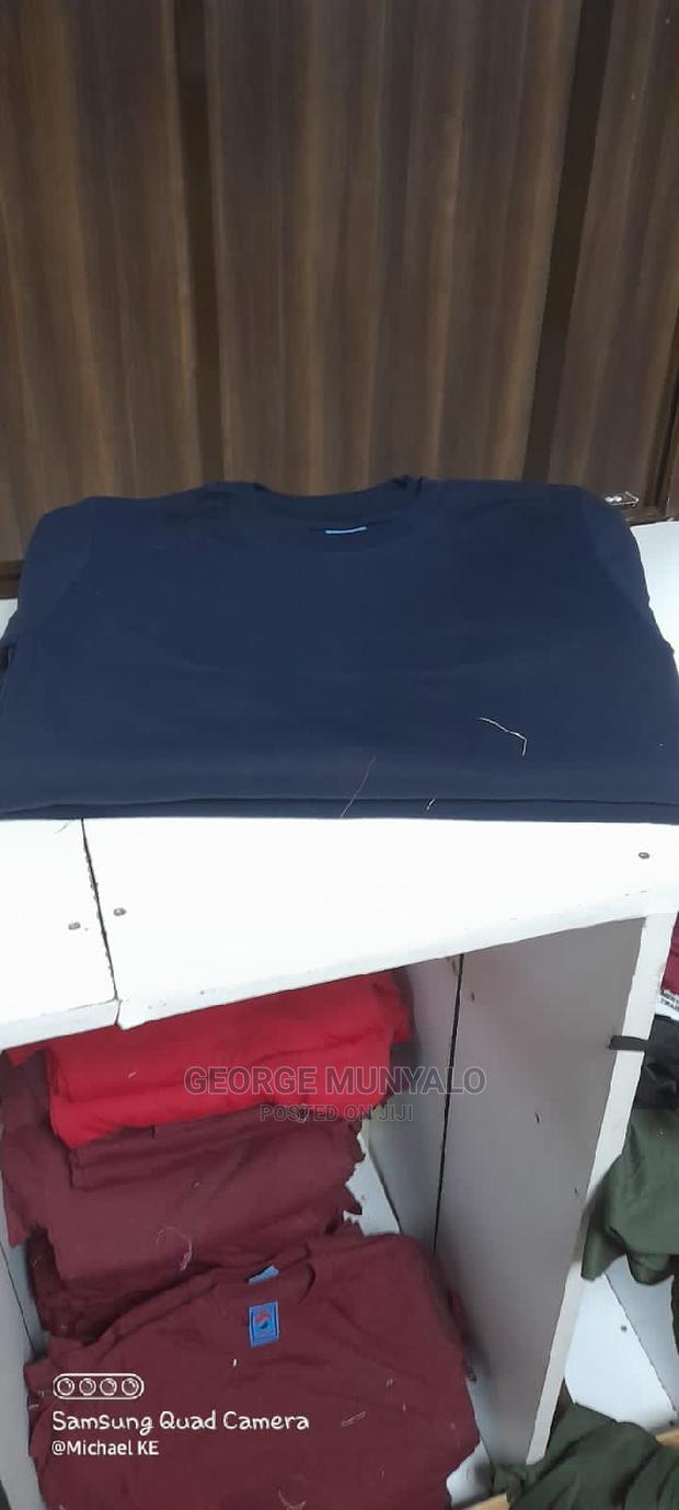 Plain Round Neck T-shirts - thumbnail 2