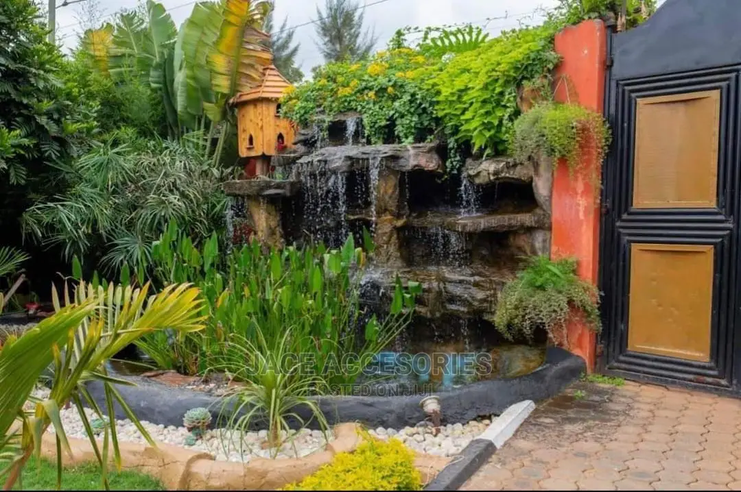 Rockery Fountain Pond