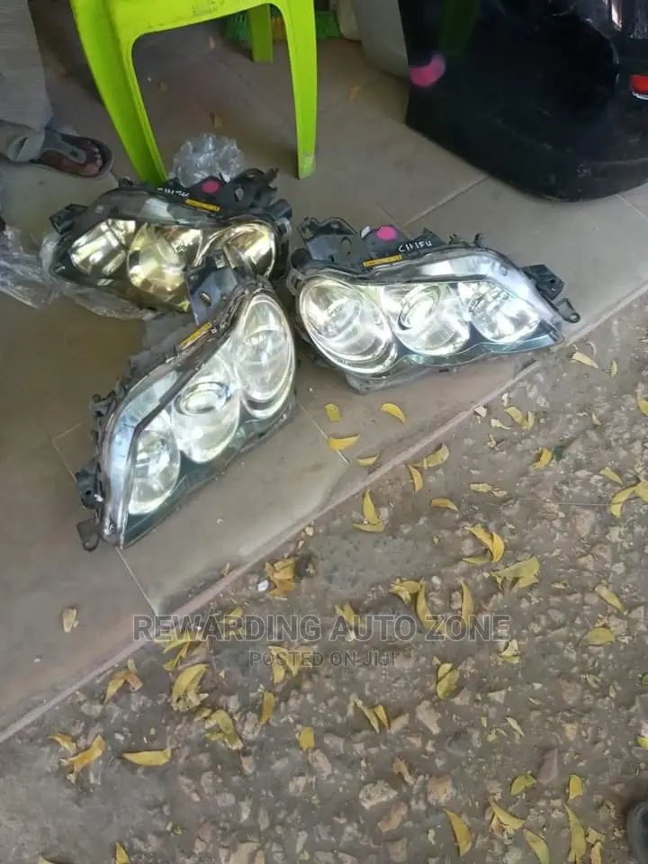 Markx 2005 Headlights Xenon.