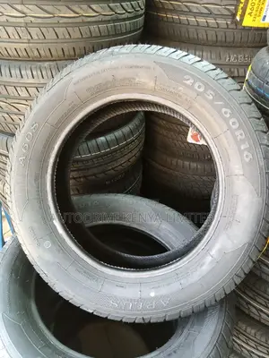205/60r16 Aplus Tyre