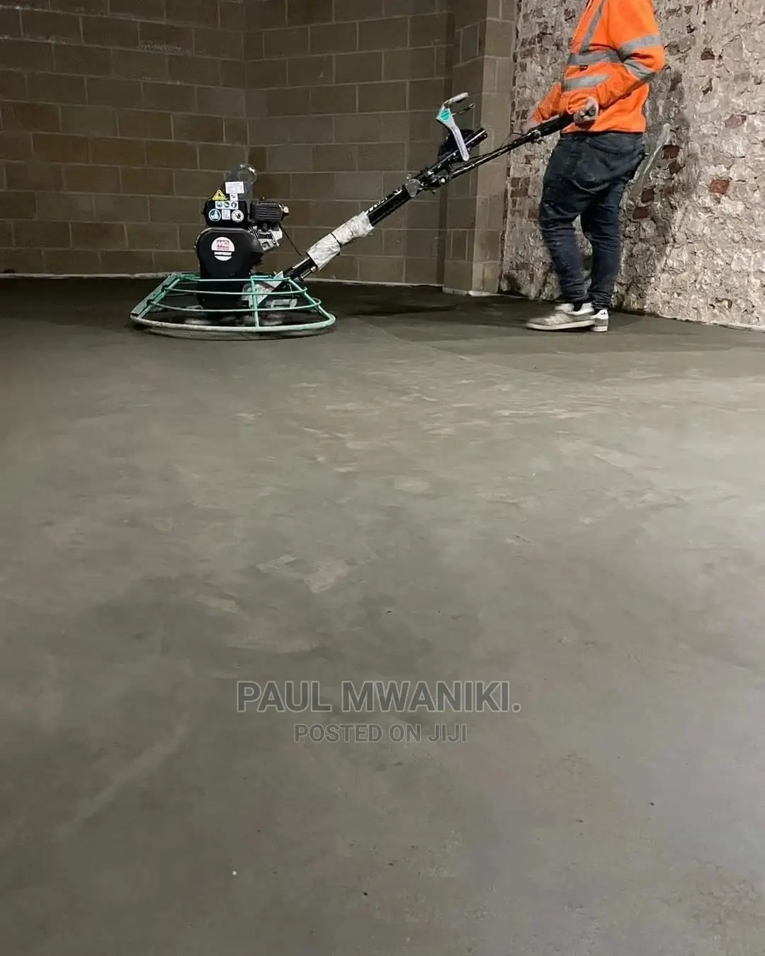 Powerfloat Concrete Floor Polishing.