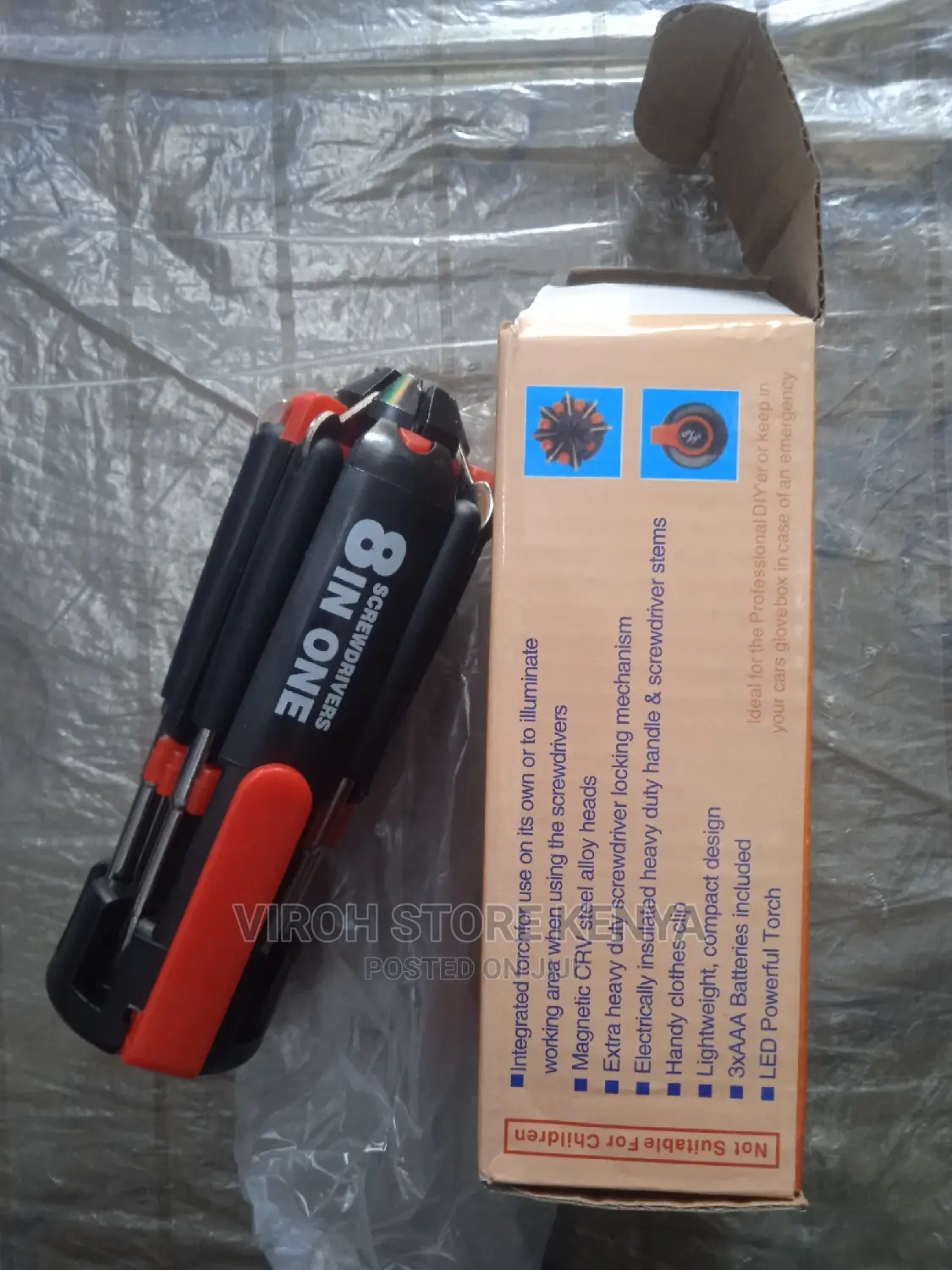 8 in 1 Multipurpose Screwdriver With LED Flashlight