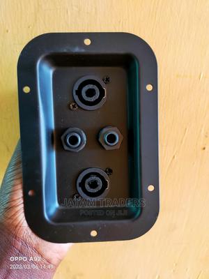 Metallic Speaker Connector - main view