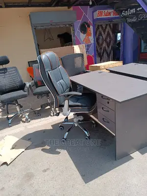 Office Desk And Chair (News Arrived)