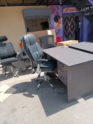 Office Desk and Chair (News Arrived)