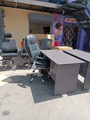Office Desk and Chair (News Arrived)