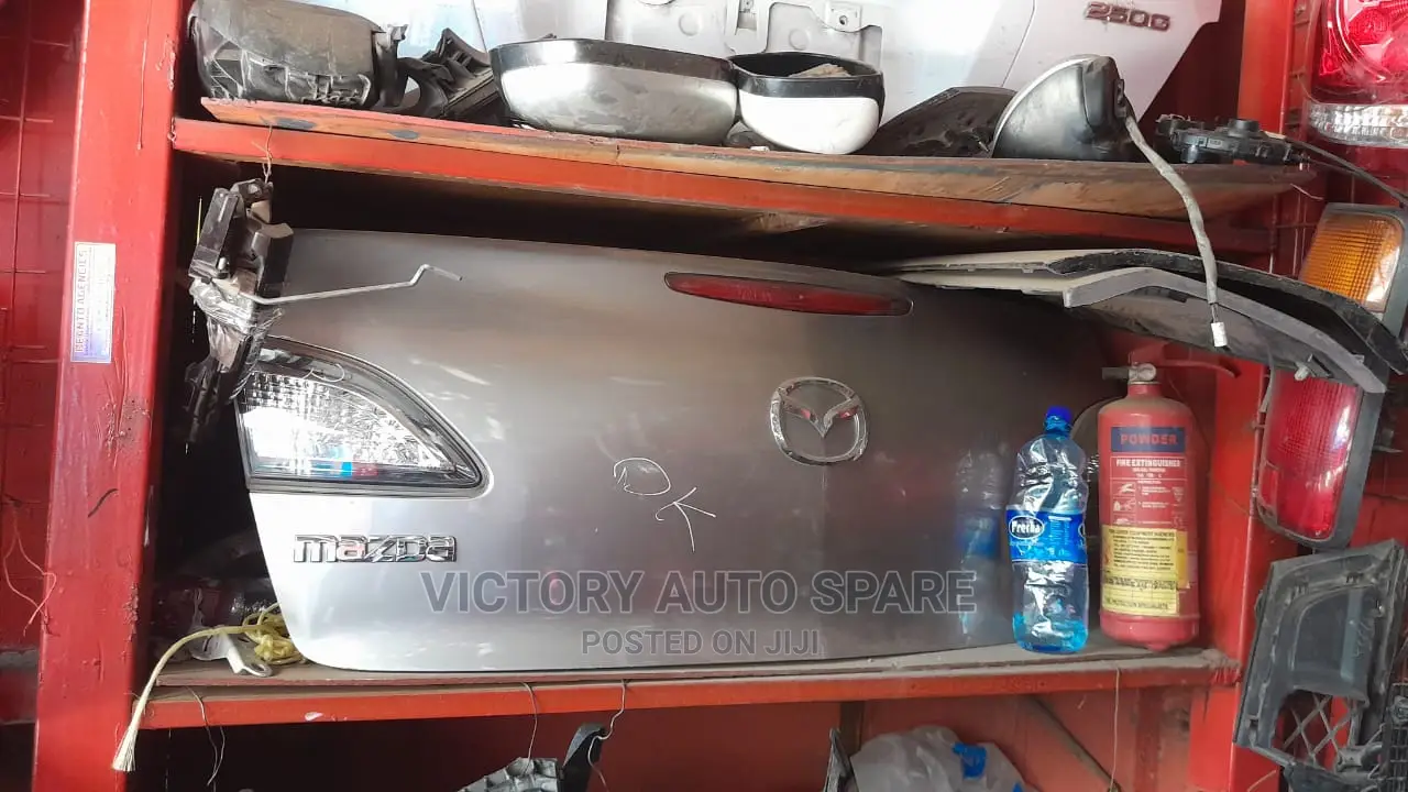 Mazda Axela Boot 2008/2010