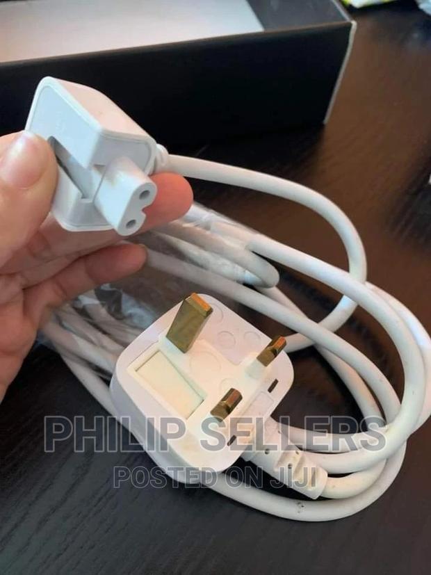 Macbook Pro (15-Inch, 2016–2019 - thumbnail 2