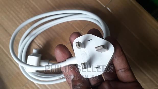 Macbook Pro (15-Inch, 2016–2019 - thumbnail 4