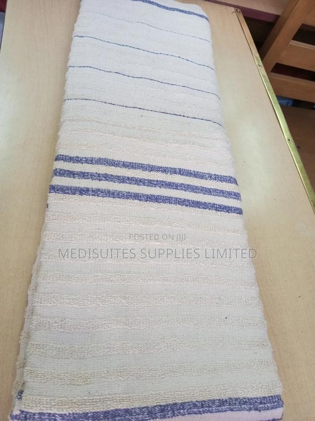 Hospital Blankets - thumbnail 2