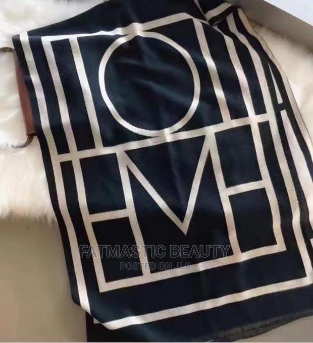 Heavy Shawl Woolen - thumbnail 2