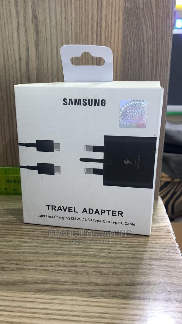 Samsung Adapter (25W) Fast Charger - main view