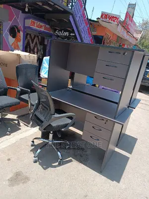 Office Desk: Desk