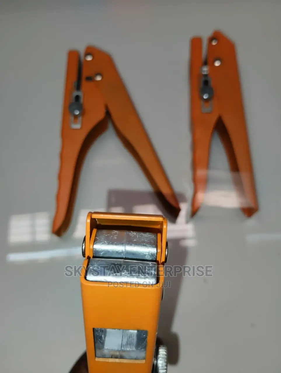 Edge Banding Punch Pliers
