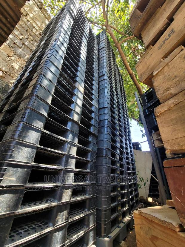 Storage Plastic Pallets on Offer! - main view