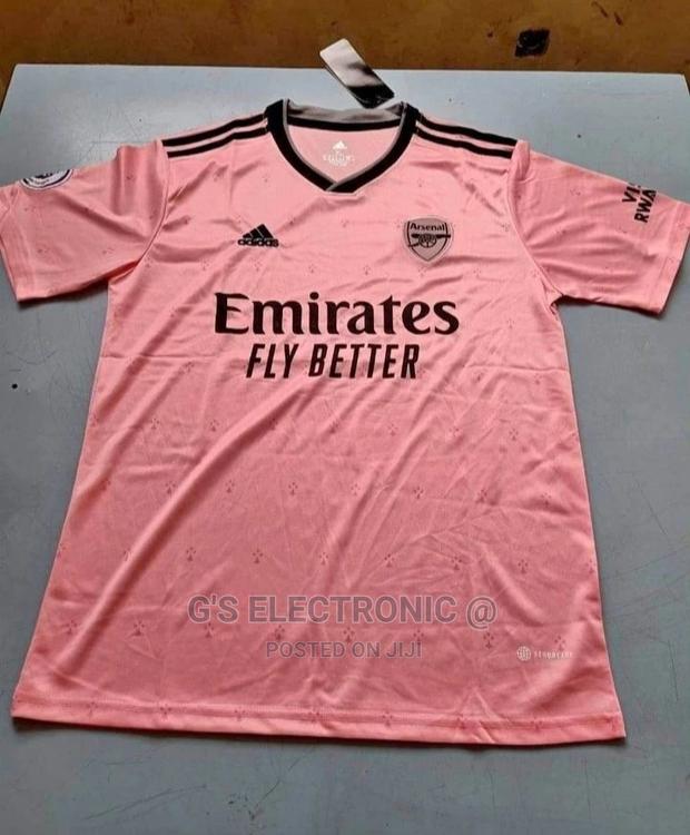 Arsenal Jersey - main view