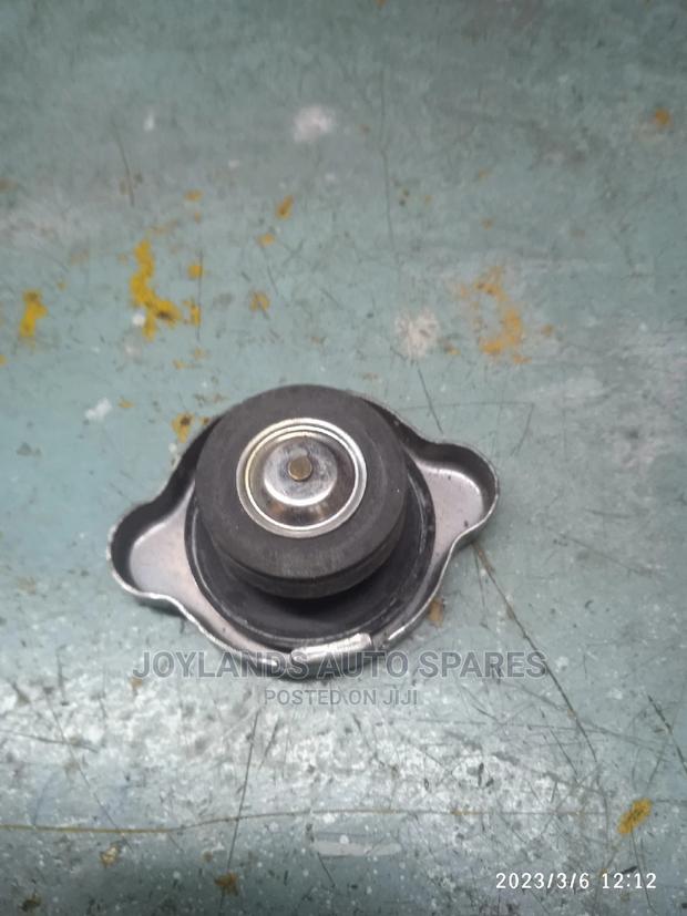 Subaru Radiator Cap - thumbnail 2