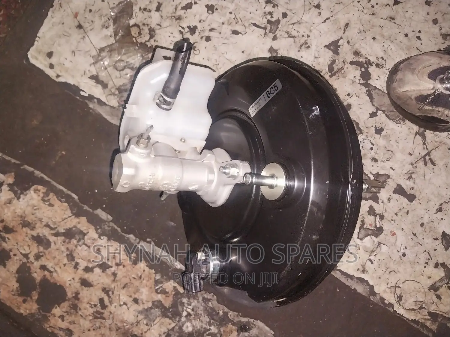 Brake Master Cylinder and Booster Toyota 9l