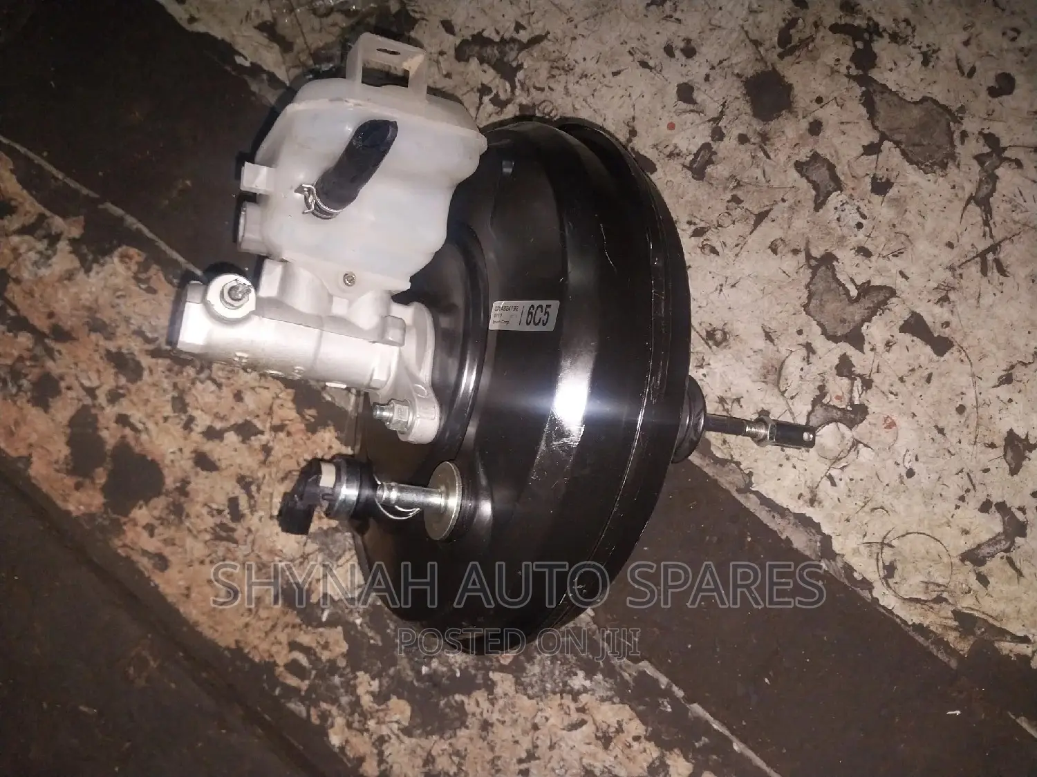 Brake Master Cylinder and Booster Toyota 9l