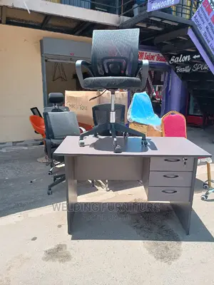 Table +Chair