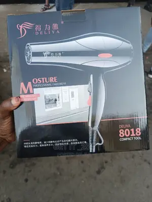 *Deliya Blow-dry With Accessories* *